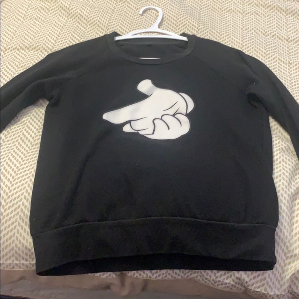 sweatshirt